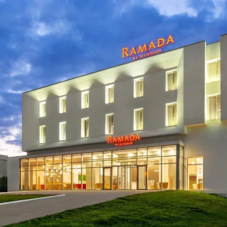 Ramada By Wyndham Târgu Jiu