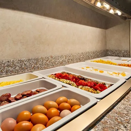 Ramada By Wyndham Hotel 4*